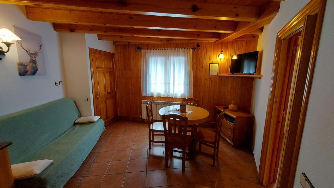 Camping Solau Espot Bagian luar foto