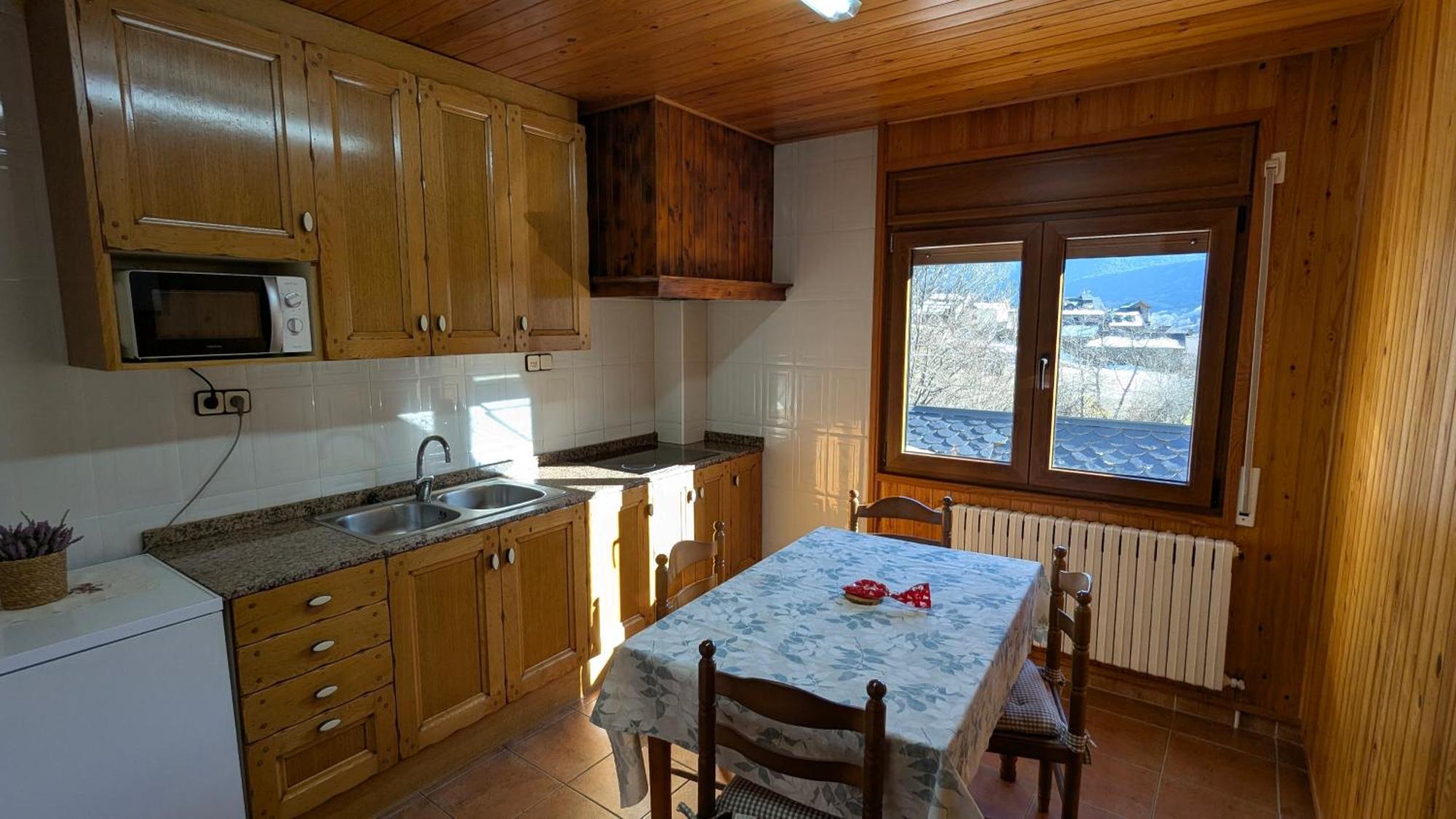Camping Solau Espot Bagian luar foto