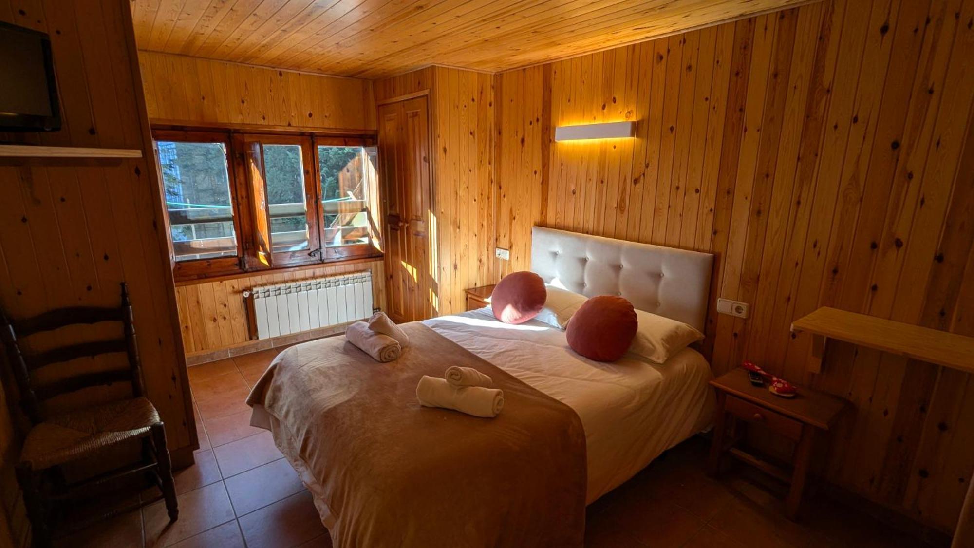 Camping Solau Espot Bagian luar foto